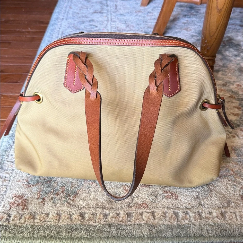 Dooney and Bourke leather & Canvas large dome bag - Picture 2 of 8